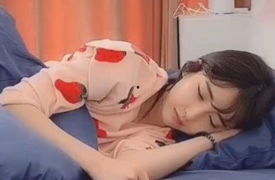 爆料网红室友是谁啊视频,网红室友身份大曝光！  第2张